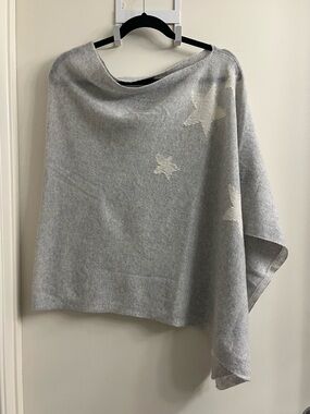 Brodie Cashmere Grey Star Poncho Sweater